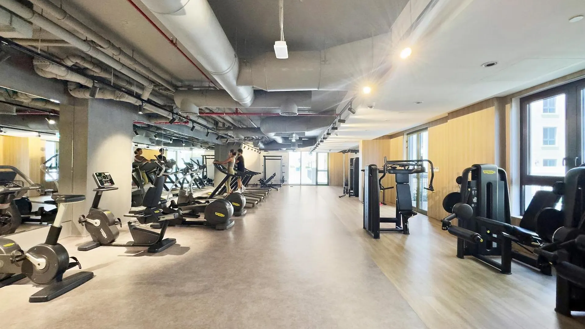 Ocean View 2Br With A Pool & Gym, 2 Min To Beach Dubai Apartment